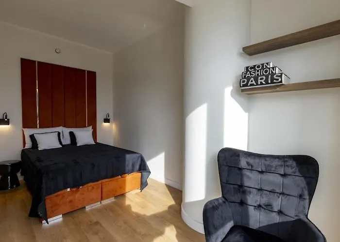 아파트 In With Pool And Terrace *