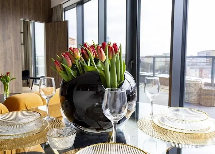 In With Pool And Terrace 아파트 슈체친