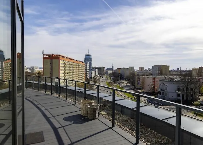 In With Pool And Terrace 슈체친